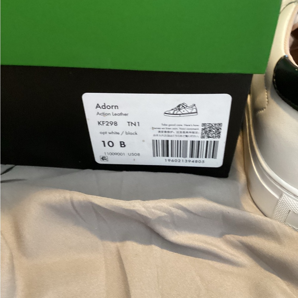 Kate Spade white with black Ardon sneaker shoes - Picture 10 of 10